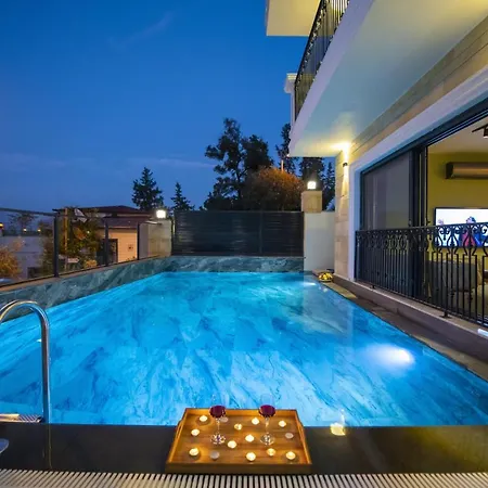 Porto- 3 Bedrom Private Pool فيلة *